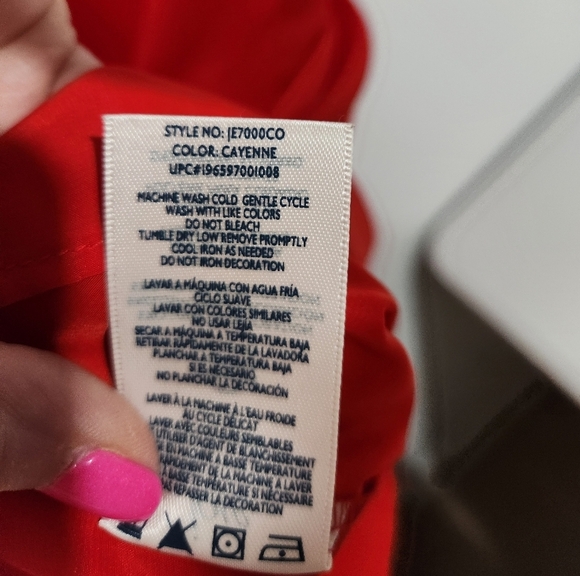 Adorable. Ruffled  neck Joie red top, size XXL - Picture 4 of 8